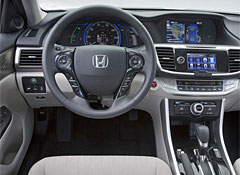 2014-Honda-Accord-Plug-In-Hybrid-int.jpg