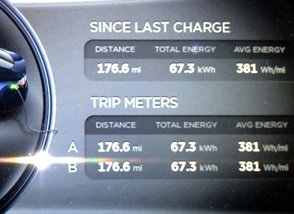Tesla-Model-S-176-miles-traveled-screen.jpg